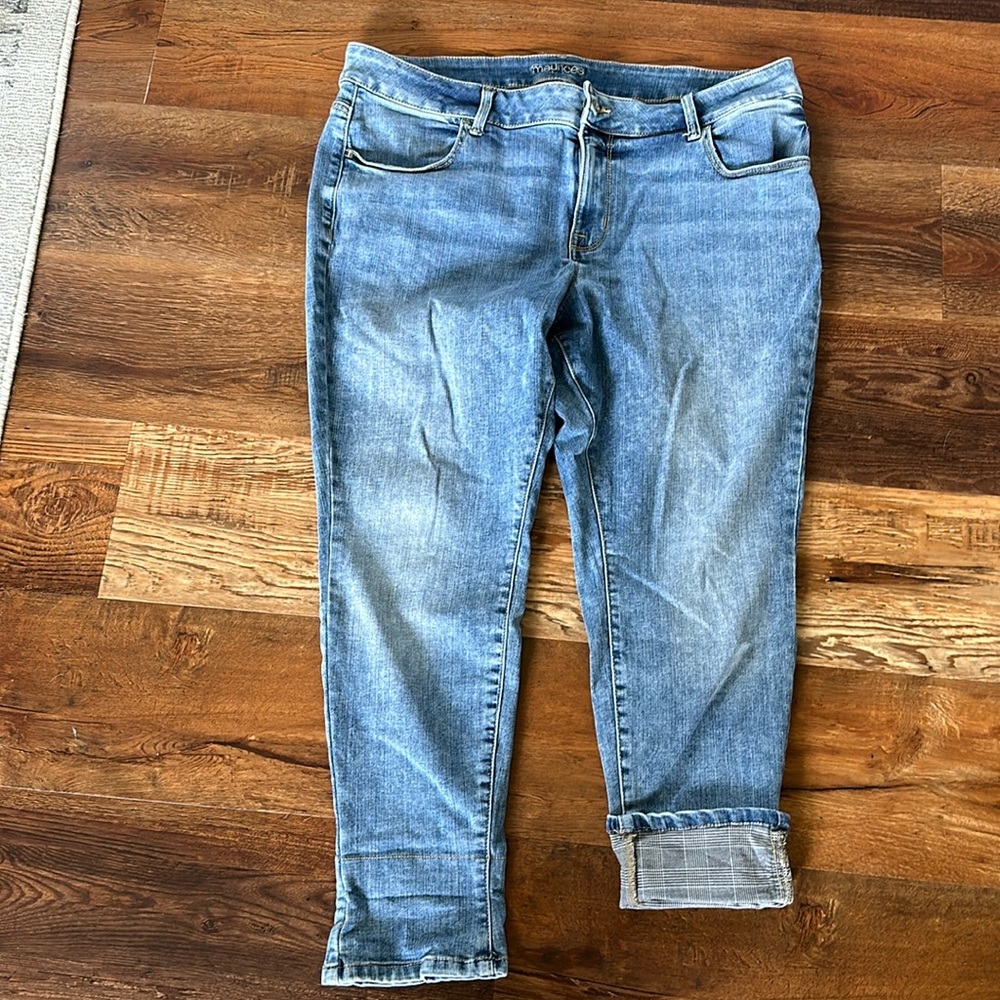 Maurices mid rise cuffed denim jean 20w x-SHORT